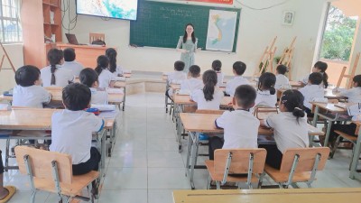 CHUYÊN ĐỀ KHỐI 4 - ĐỔI MỚI NÂNG CAO HIỆU QUẢ DẠY HỌC LỊCH RR VÀ ĐỊA LÝ THEO CHƯƠNG TRÌNH GDPT 2018