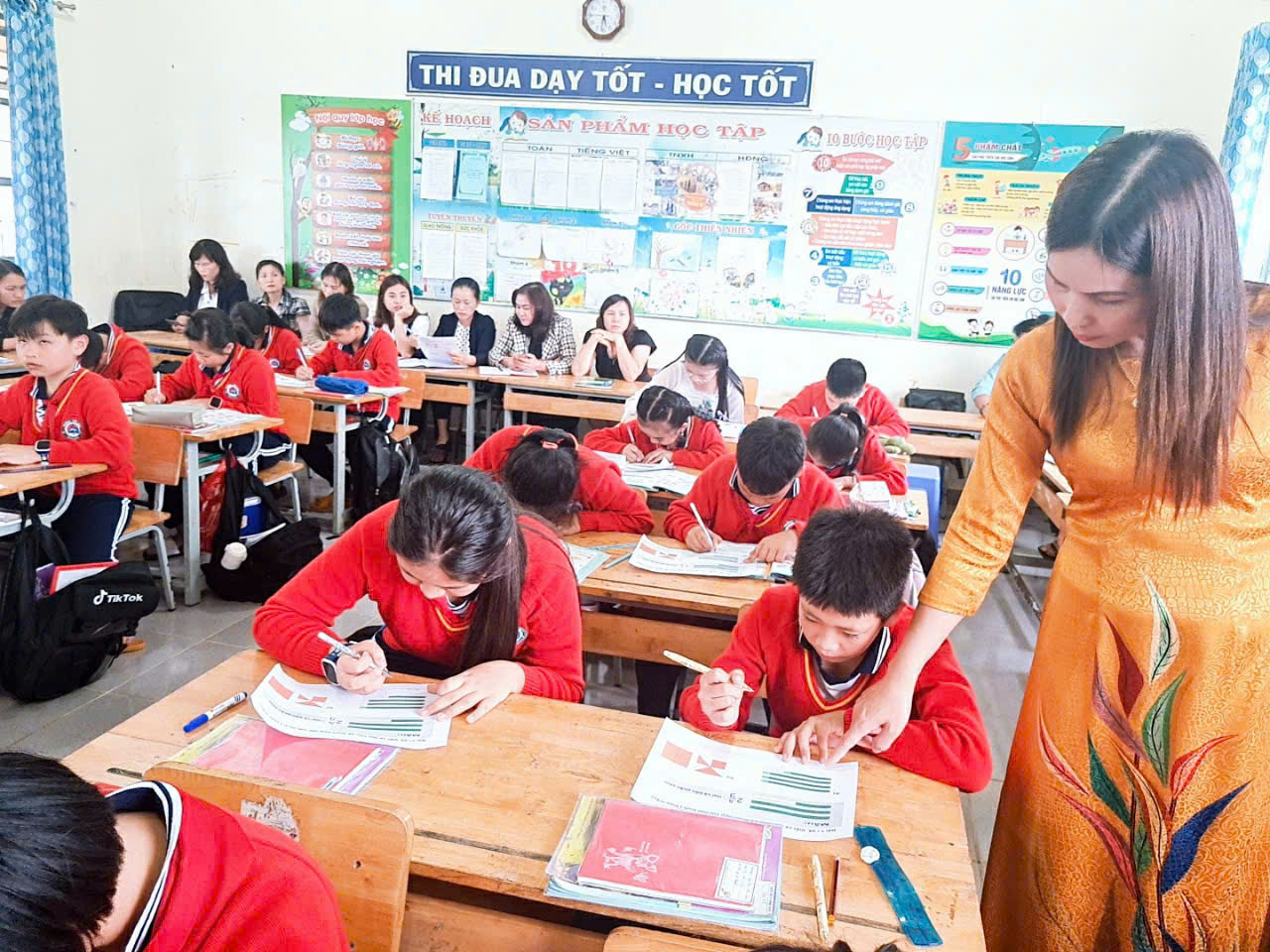 Chuyên đề khối 5: Nâng cao năng lực cho giáo viên  tổ chức các hoạt động dạy học môn toán lớp 5