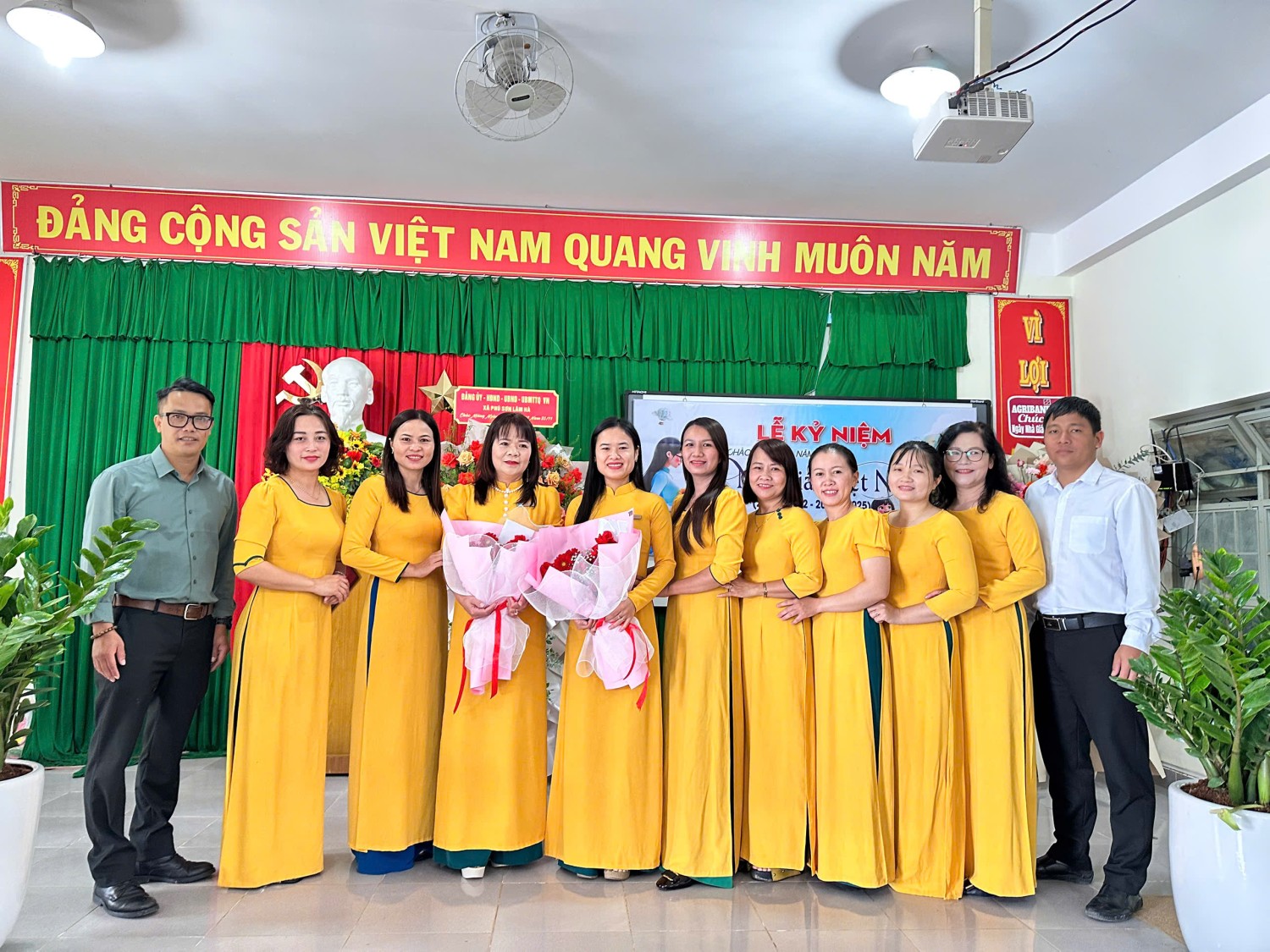 z7243100675925 84c636f582ff3ca7493e8e49f23d0439 Copy