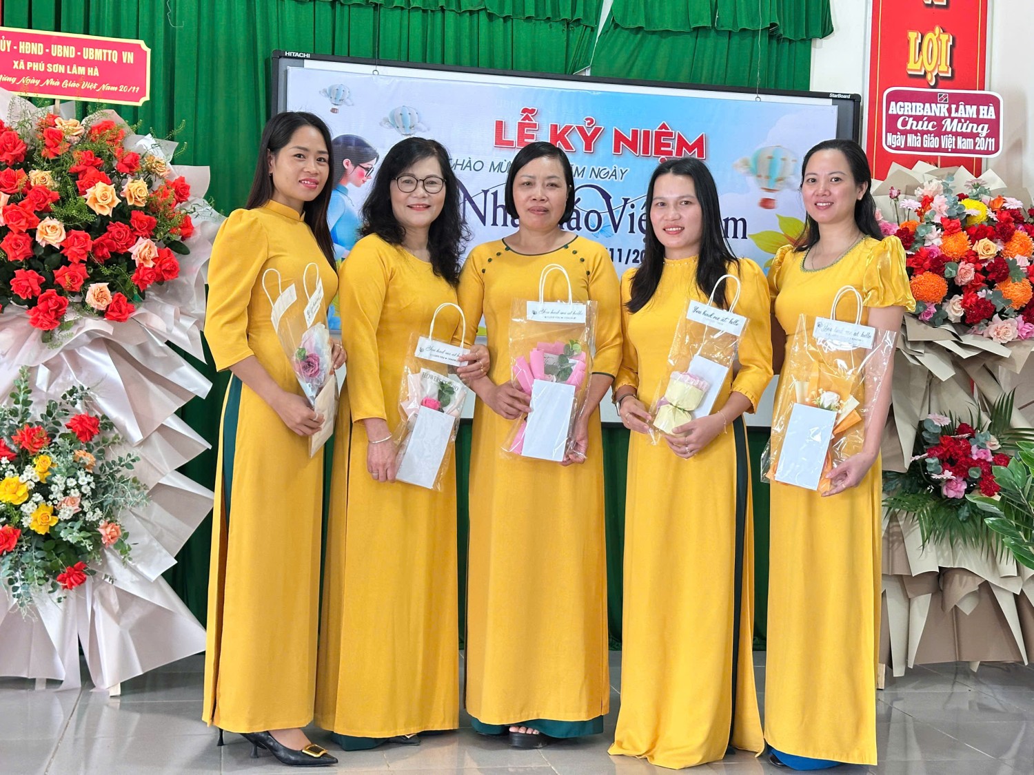 z7243146324281 9d4c875b703c6bd058f35d5bc5c00668 Copy