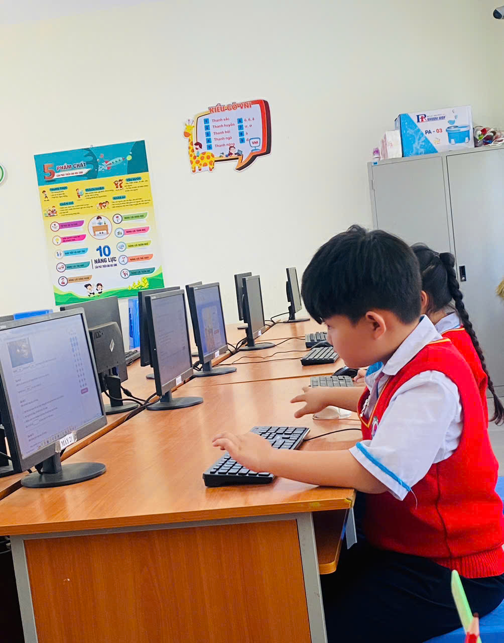 gen h z7608682507858 7f5b7b713490e84777fe4d201d77cd41